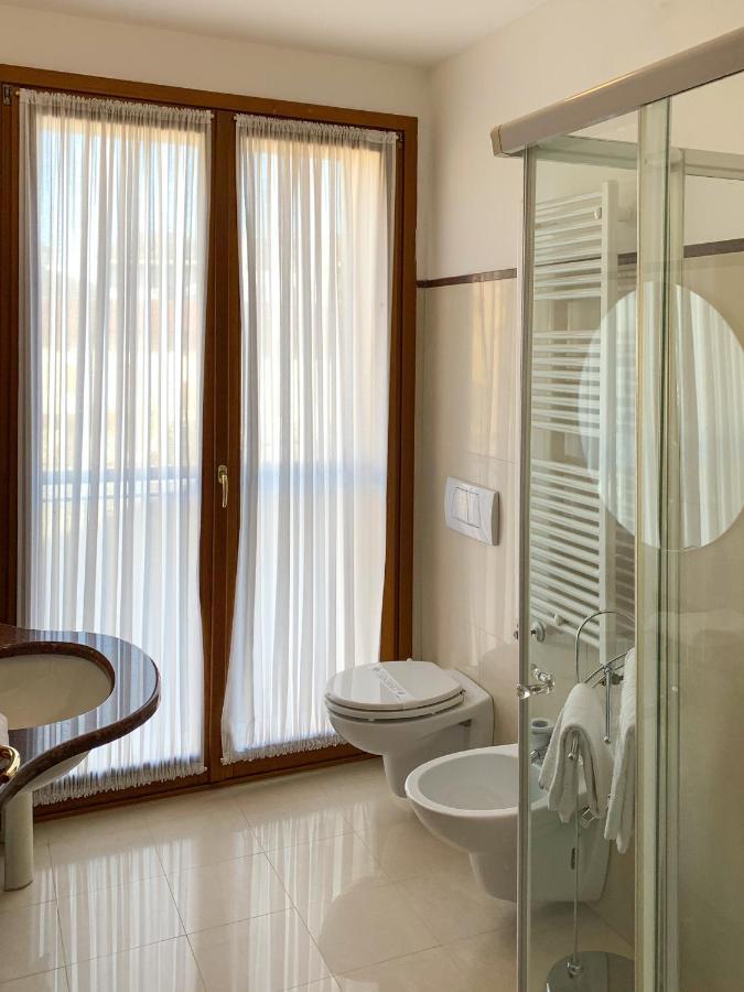 Eurohotel Palace مانياغو المظهر الخارجي الصورة