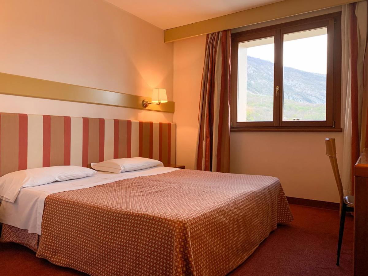 Eurohotel Palace مانياغو المظهر الخارجي الصورة